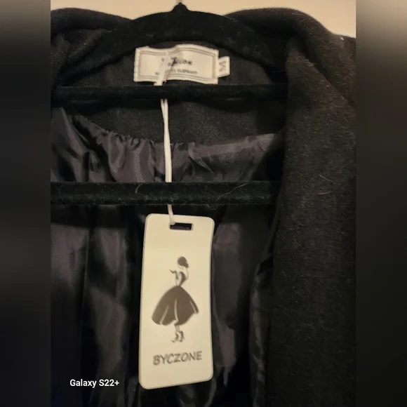 Coat - Picture 2 of 4